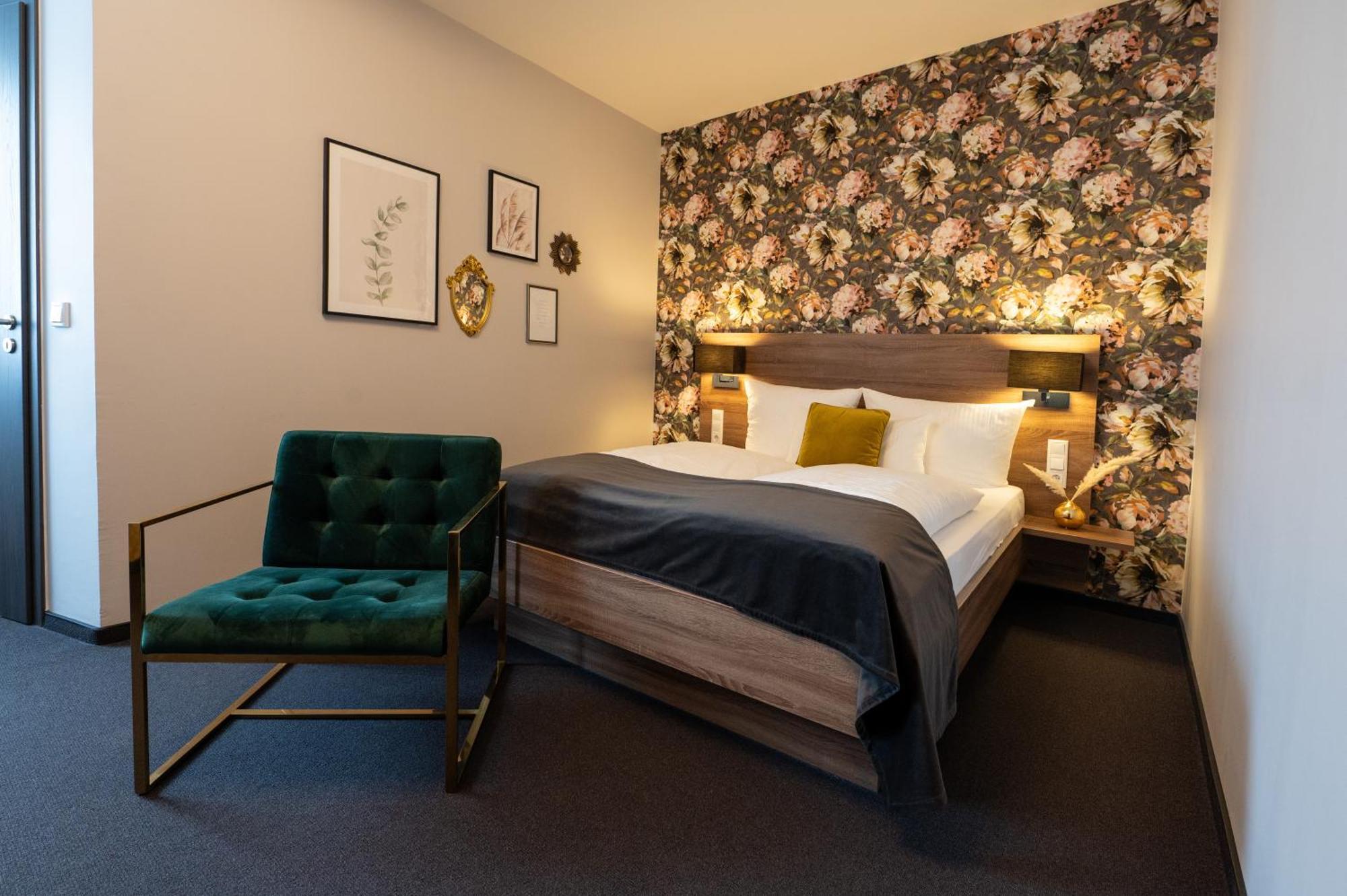 V Boutique Hotel ベーブリンゲン エクステリア 写真