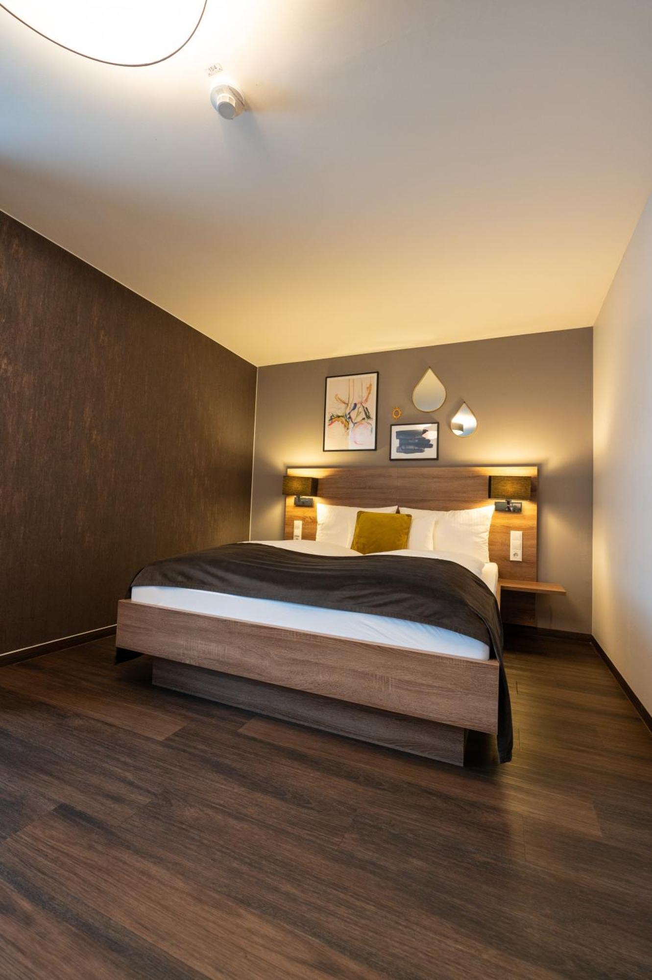 V Boutique Hotel ベーブリンゲン エクステリア 写真