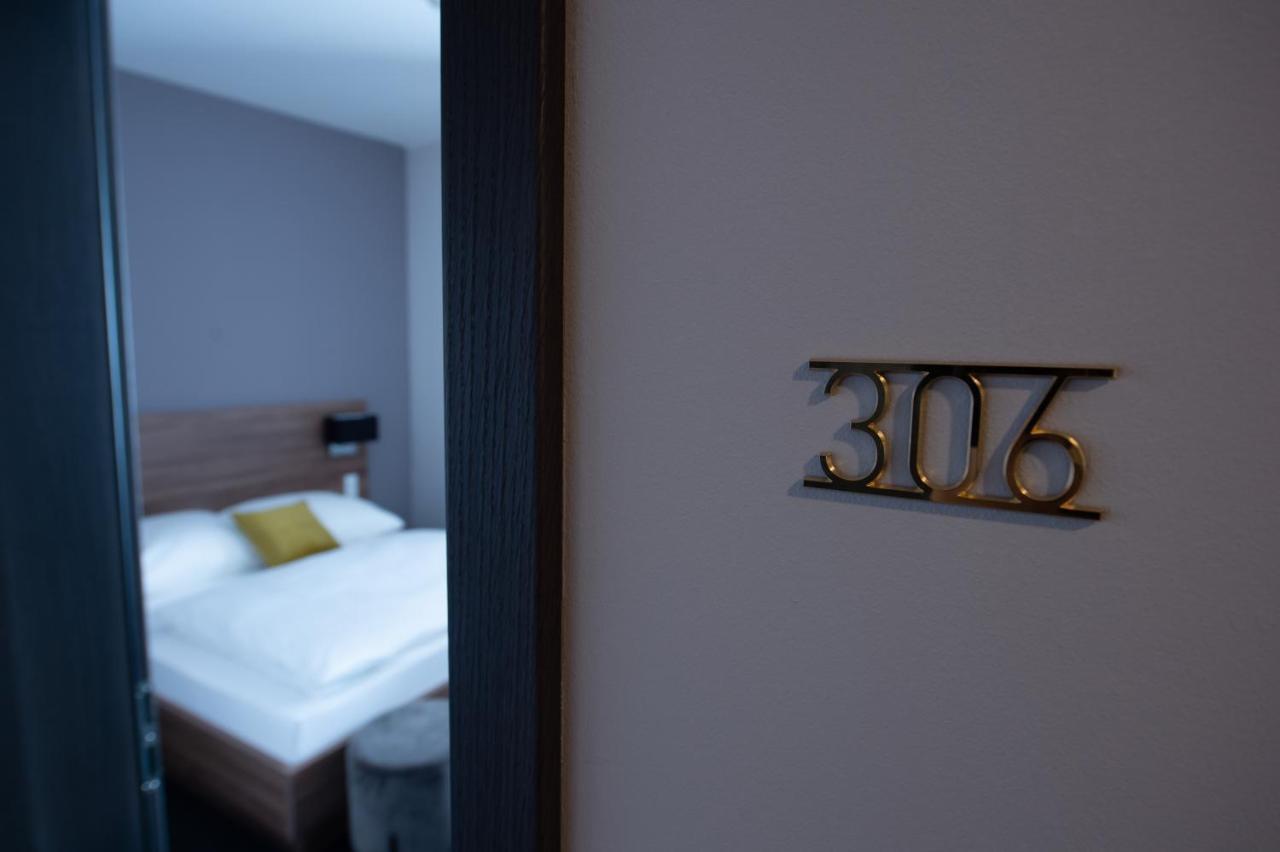 V Boutique Hotel ベーブリンゲン エクステリア 写真